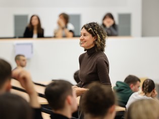 2025-12-03 19-12-38.jpeg